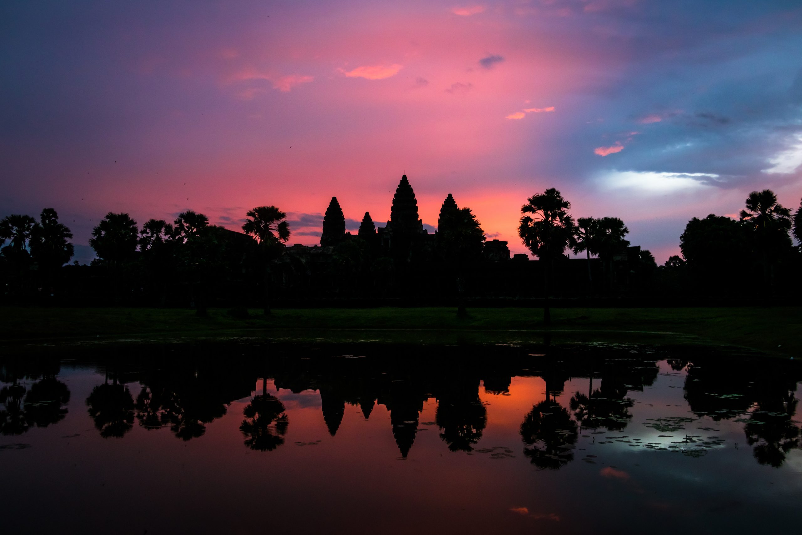 Angkor Sunrise Biking Discovery